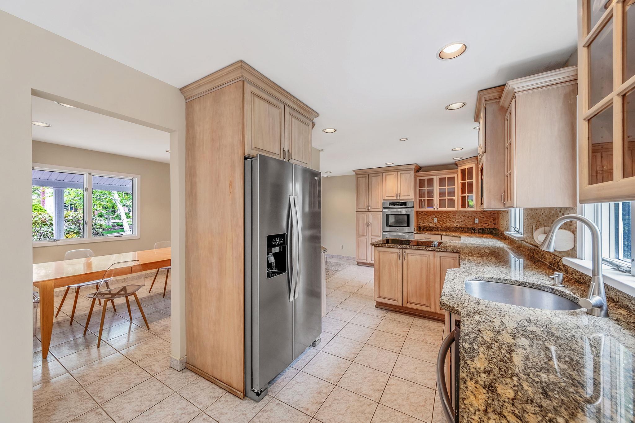 57 Seward Drive, Dix Hills, New York image 19