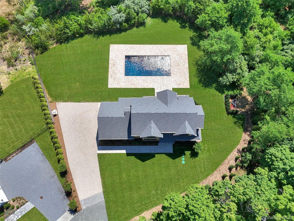 Photo of 22 Tuthills Lane, Jamesport, NY 11947 (MLS # 1021468)