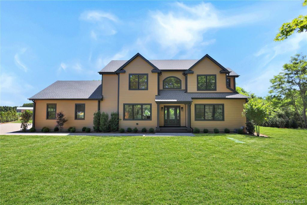 Photo of 22 Tuthills Lane, Jamesport, NY 11947 (MLS # 1021468)