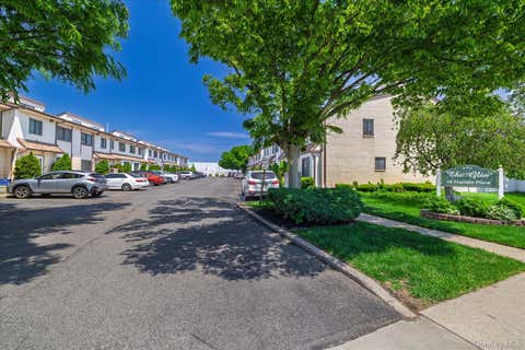 Condo For Sale - 15 Franklin Place #16<br/> Oceanside, NY 11572