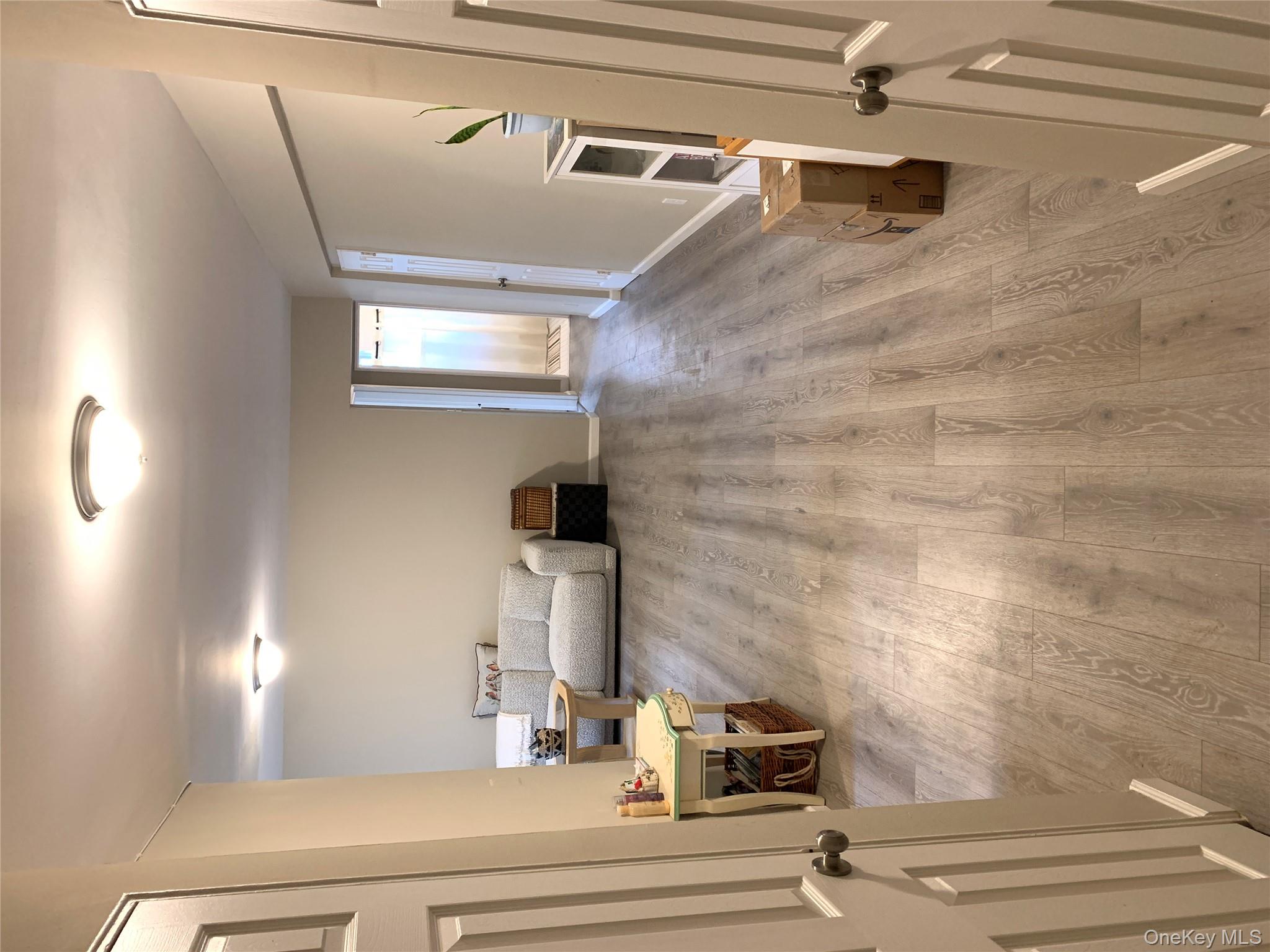 30 DAVENPORT Avenue 1B