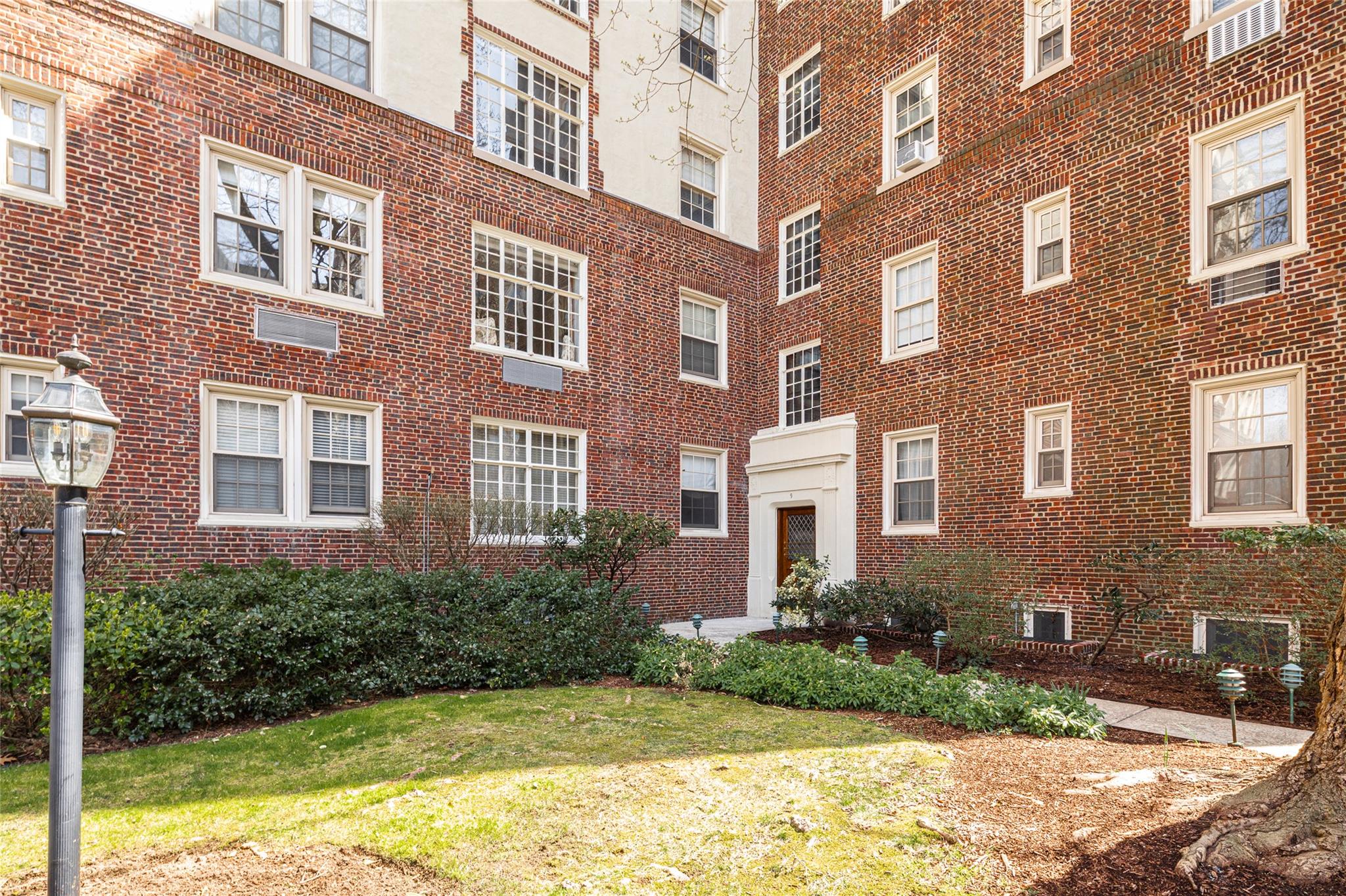 9 Tanglewylde Avenue #6A, Bronxville, New York image 23