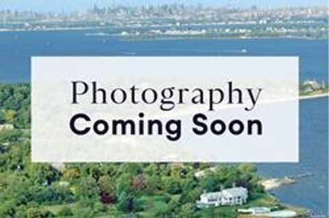 2 Shady Meadow Lane Syosset NY 11791
