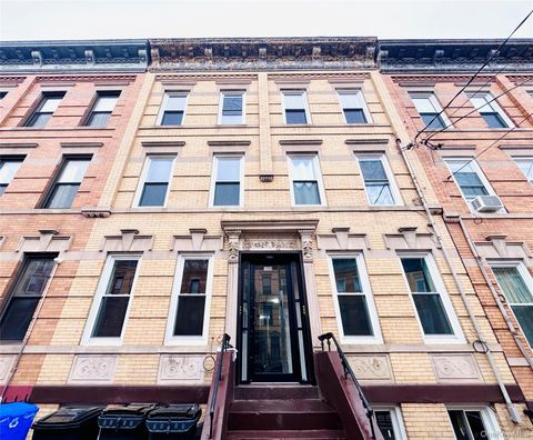 Photo of 1688 Gates Avenue #1L, Ridgewood, NY 11385 (MLS # 968188)