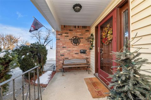 Multifamily For Sale - 1550 Waters Edge Drive<br/> Bayside, NY 11360