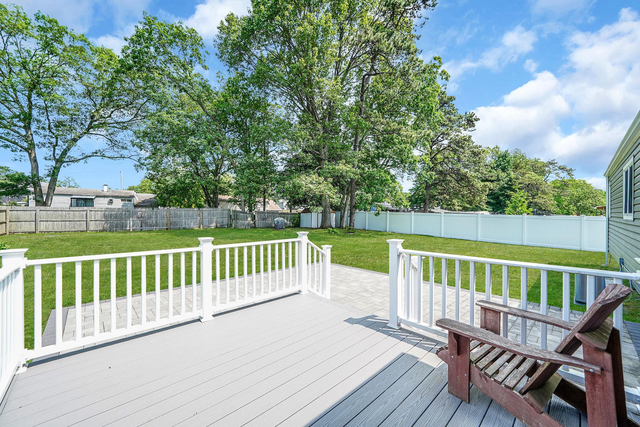 250 Fruitwood Lane, Central Islip, New York image 26