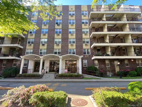 Photo of 14055 34th Avenue #3E, Flushing, NY 11354 (MLS # 1009867)
