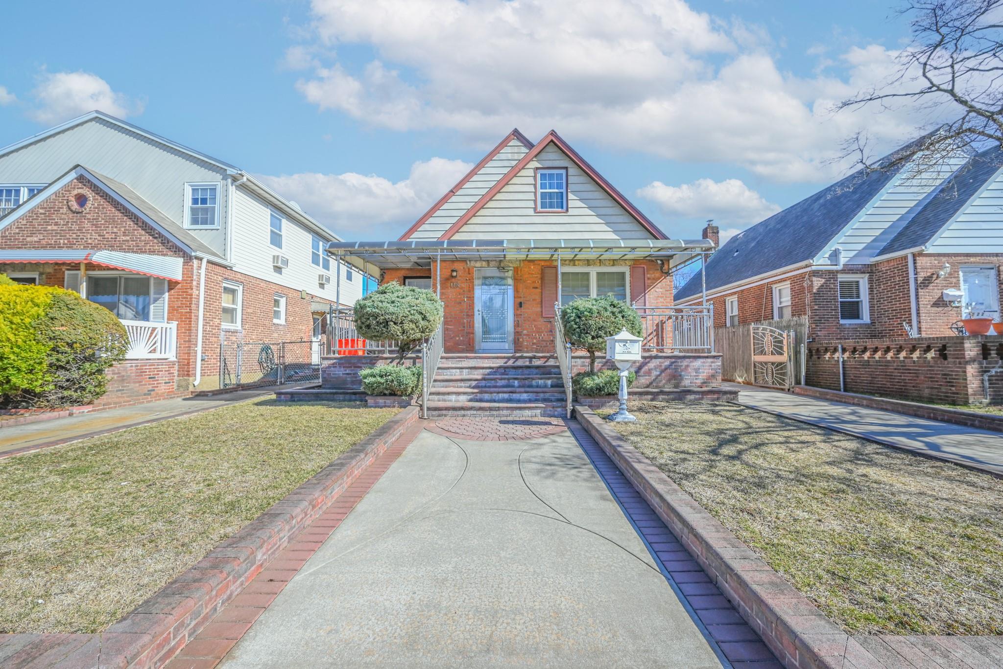 118 Sussex Road, Elmont, New York image 2