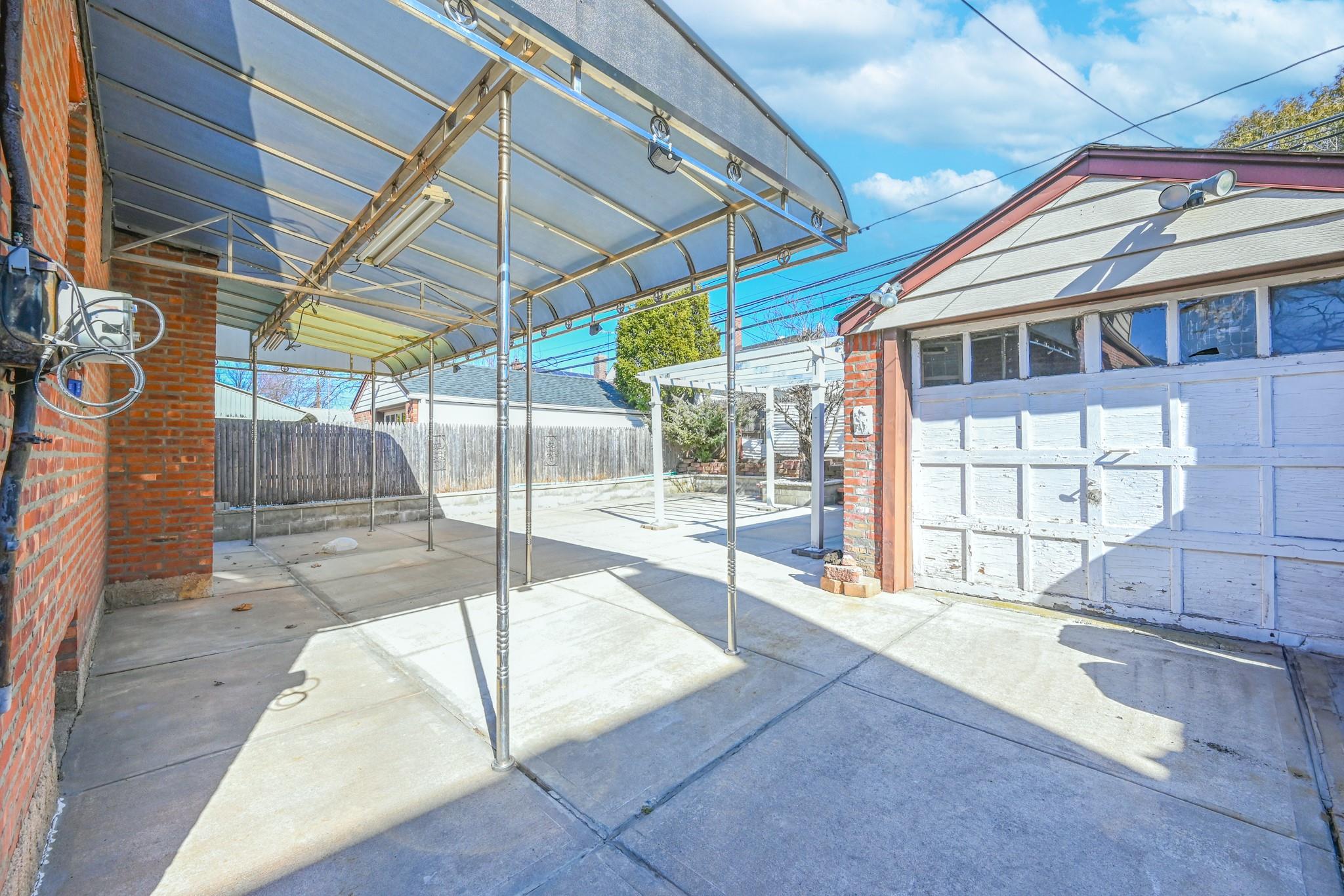 118 Sussex Road, Elmont, New York image 3