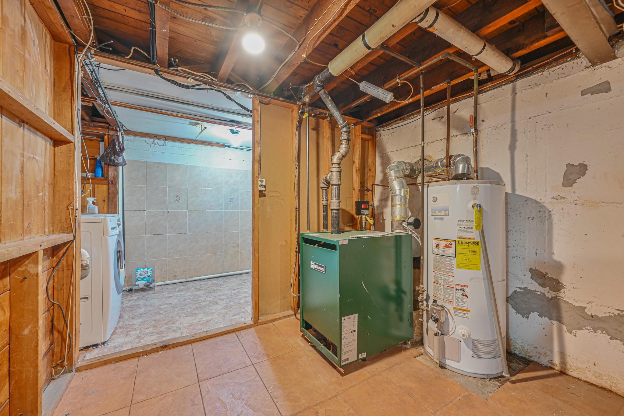 118 Sussex Road, Elmont, New York image 22