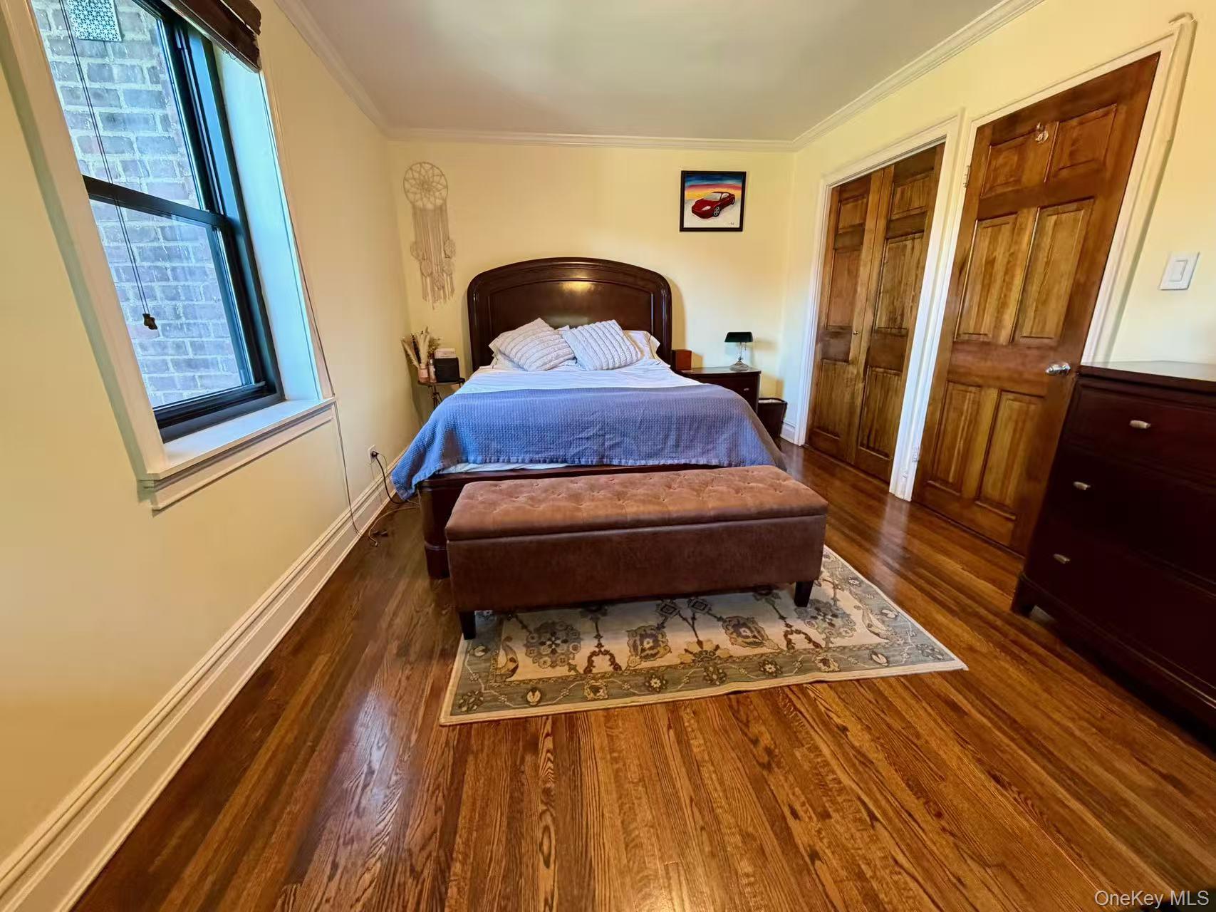 211-05 75th Ave 3D