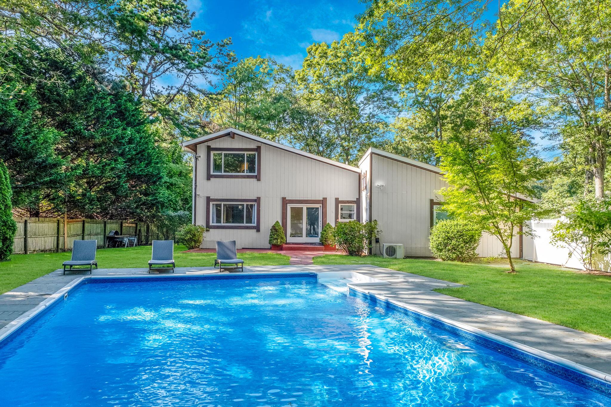 Rental Property at Stephen Hands Path, East Hampton, Hamptons, NY - Bedrooms: 4 
Bathrooms: 3  - $48,000 MO.