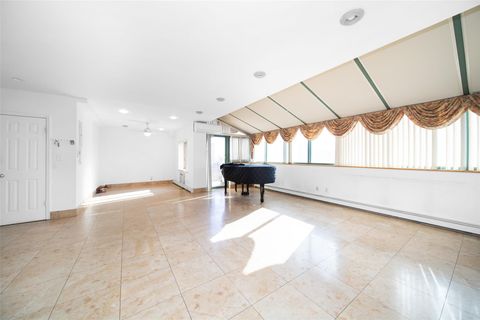 42-31 Colden Street F7B Flushing NY 11355