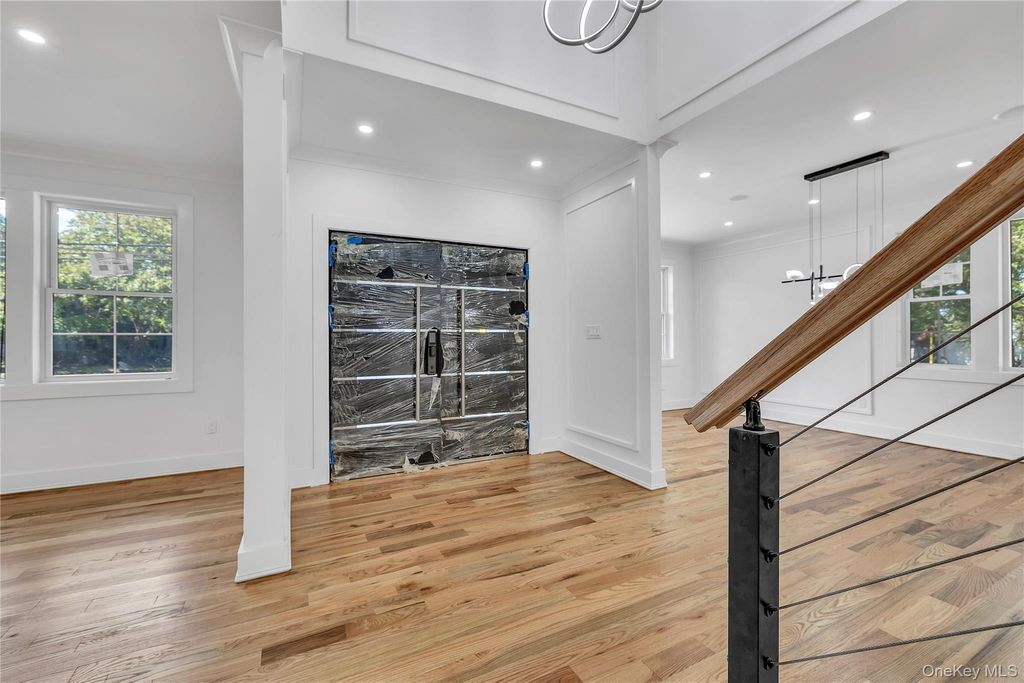 Photo of 1130 Carlls Straight Path, Dix Hills, NY 11746 (MLS # 917892)