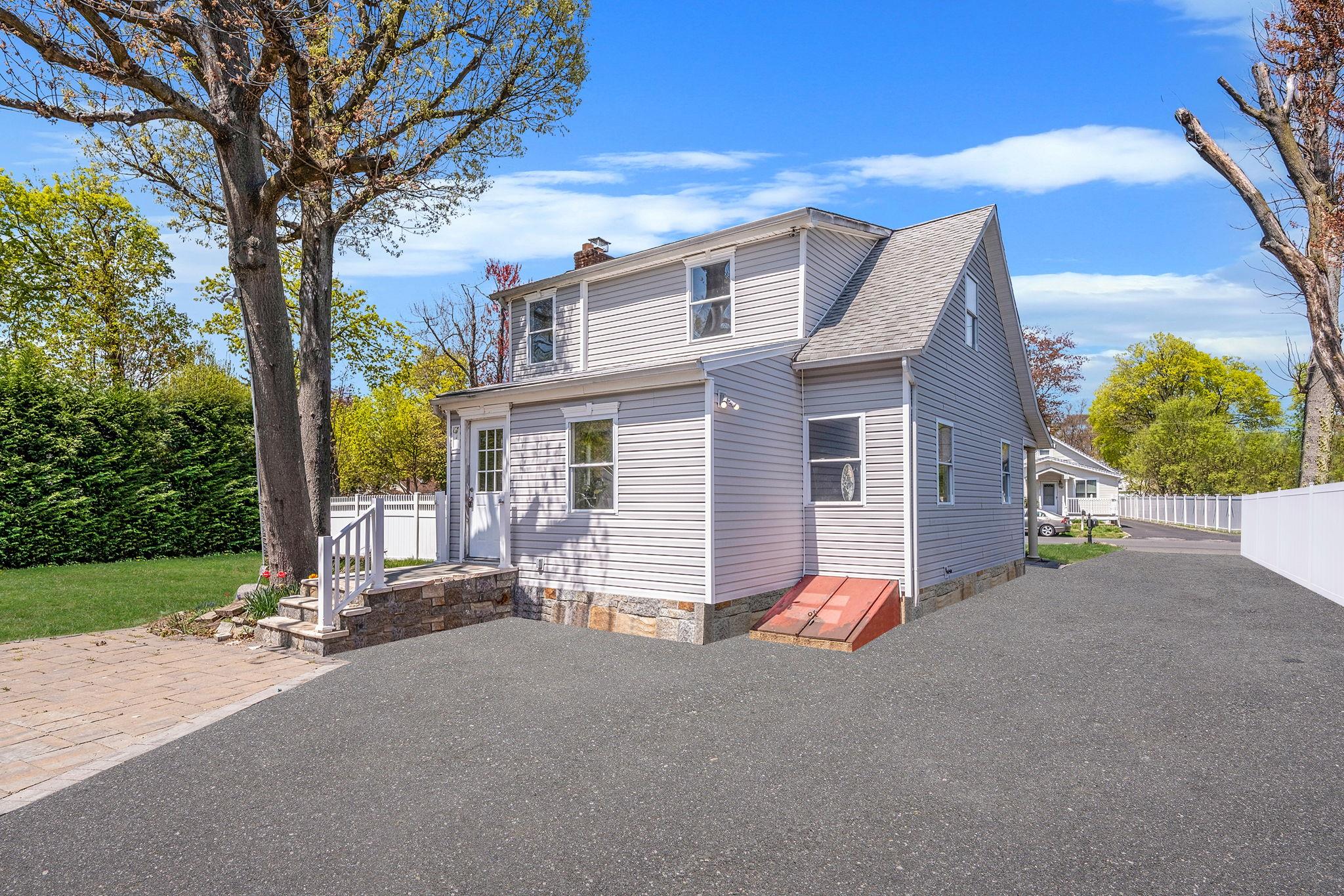 36 W 19th Street, Huntington Station, New York image 25