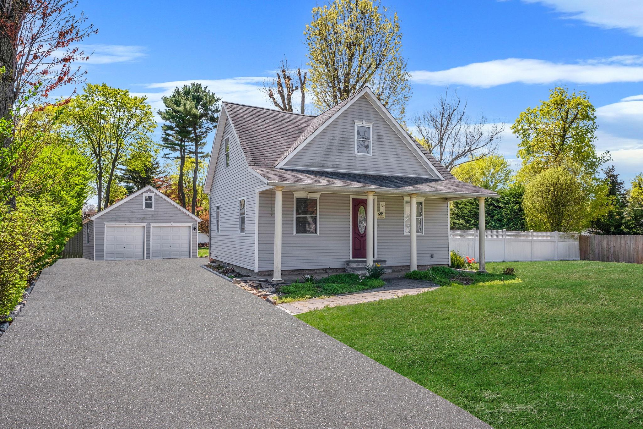 36 W 19th Street, Huntington Station, New York image 2