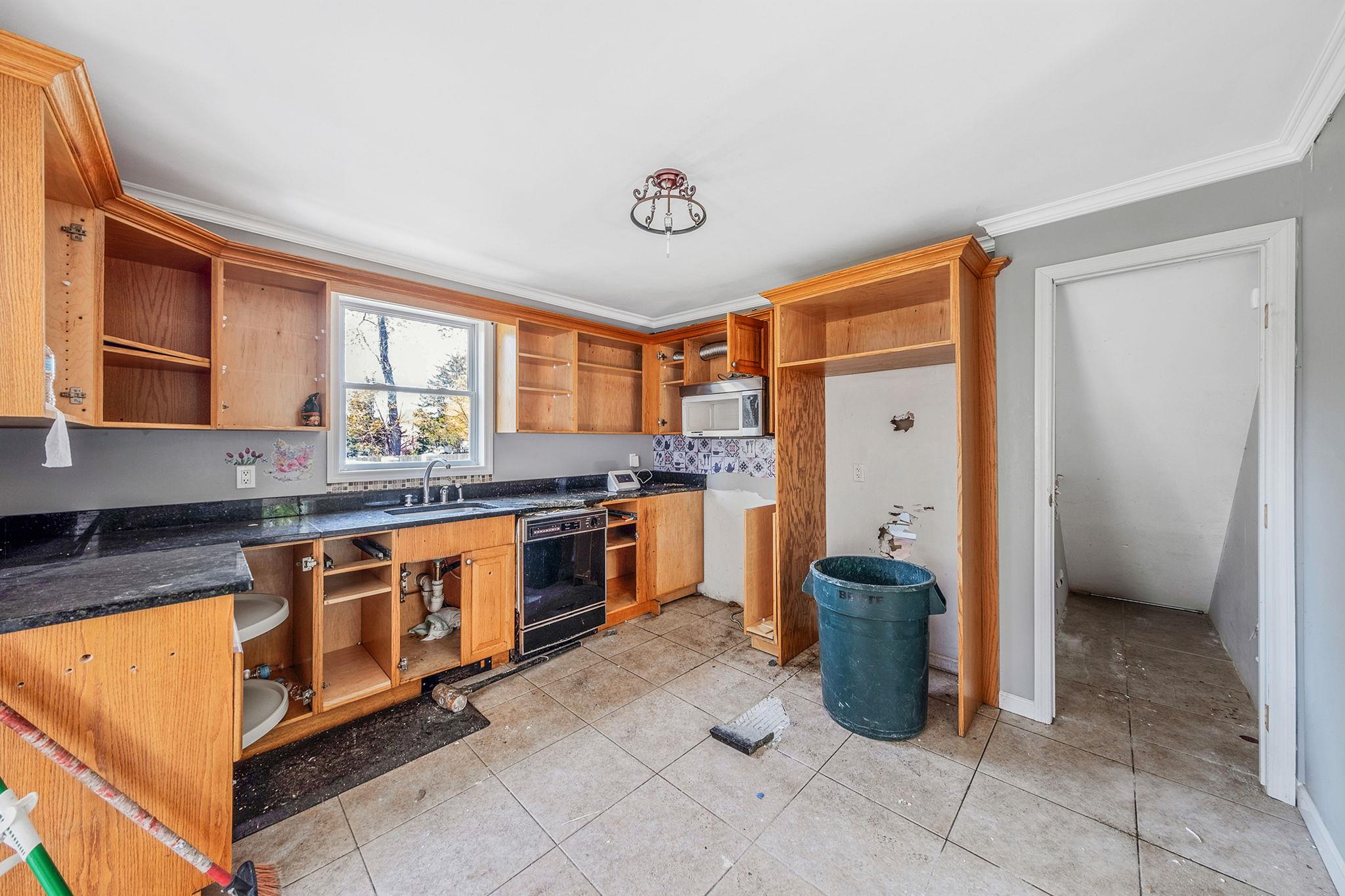 36 W 19th Street, Huntington Station, New York image 9