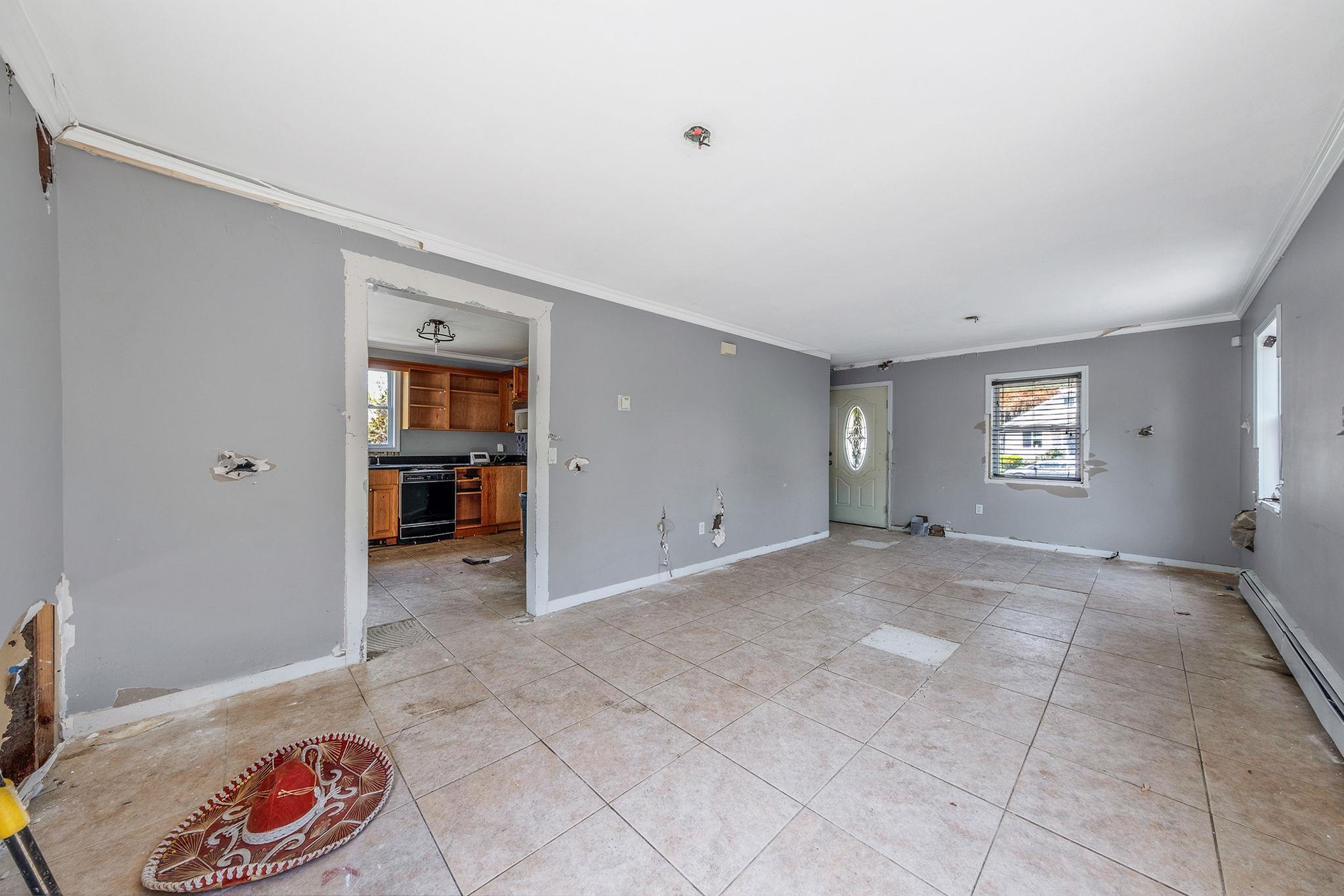 36 W 19th Street, Huntington Station, New York image 7
