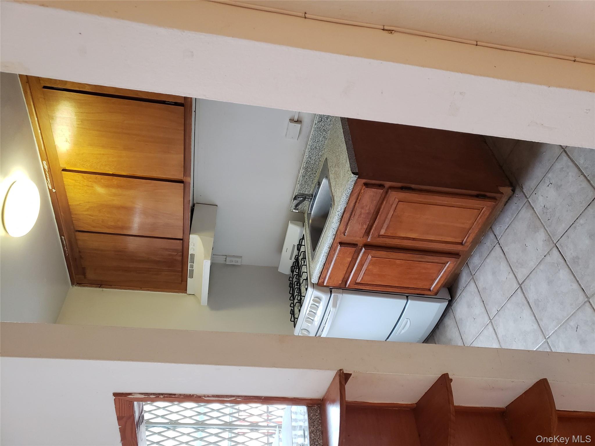 1332 Metropolitan Avenue 6A