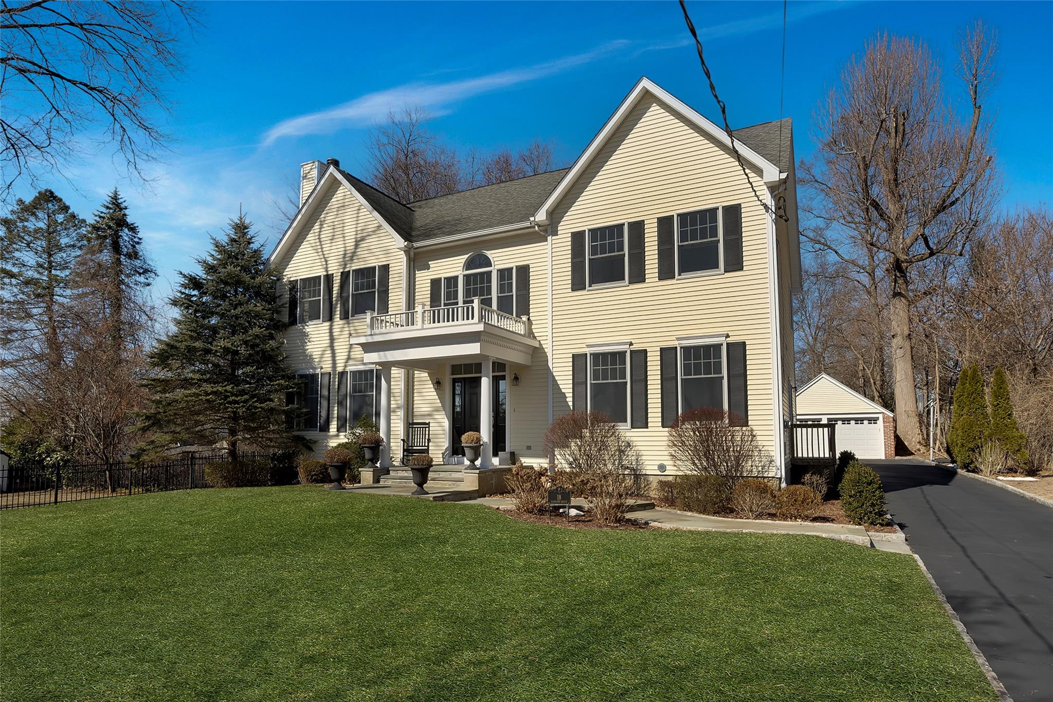 18 Hubbard Drive, White Plains, New York image 21