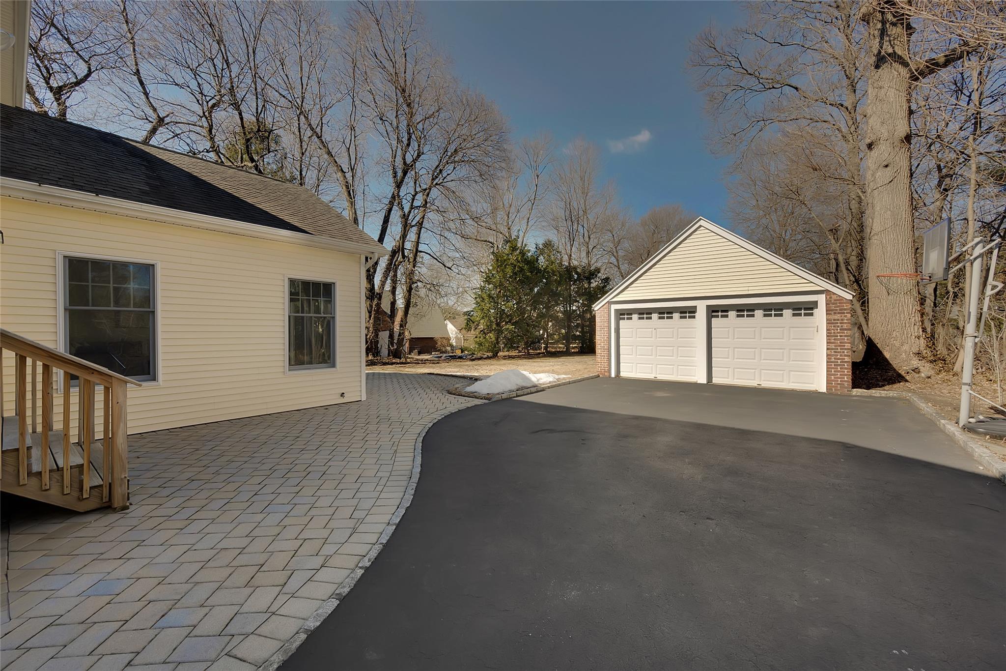 18 Hubbard Drive, White Plains, New York image 22