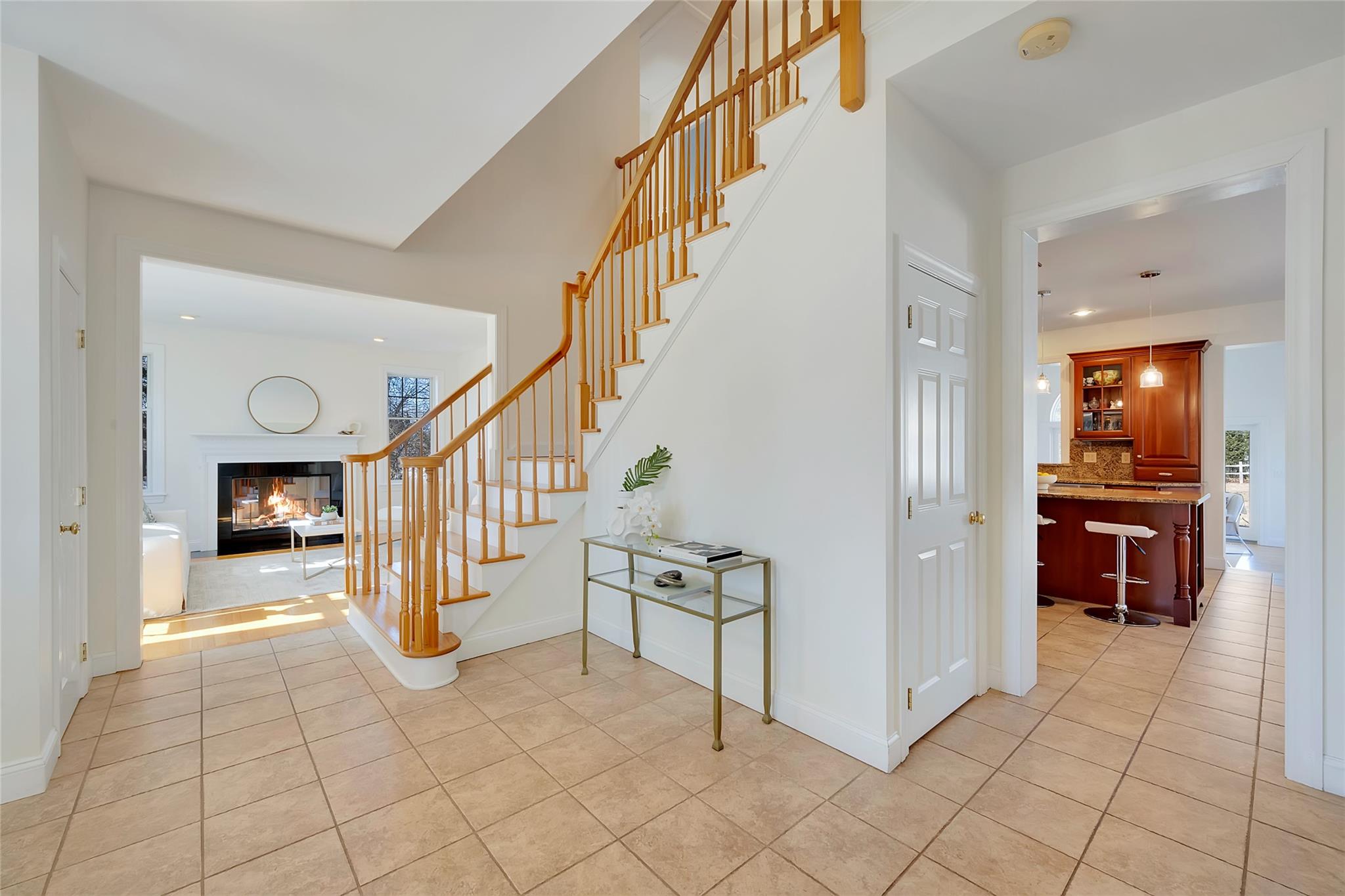 18 Hubbard Drive, White Plains, New York image 3