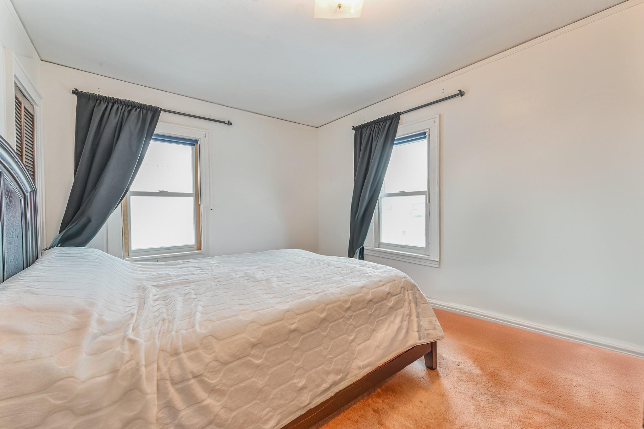 81 E Lincoln Avenue, Valley Stream, New York image 17
