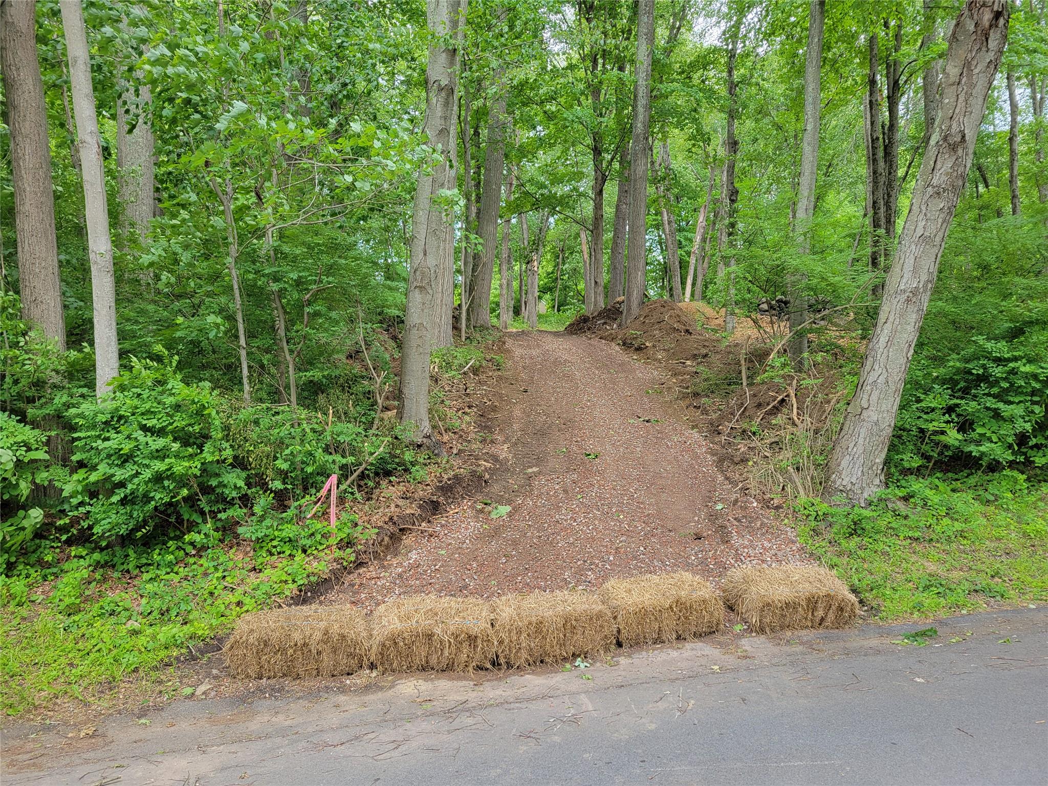 34 Carolyn Way, Somers, New York image 2