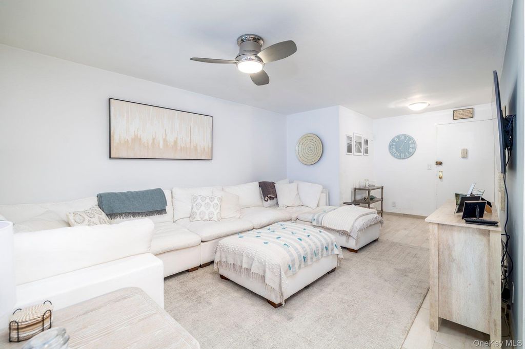 Photo of 430 Shore Road #2E, Long Beach, NY 11561 (MLS # 962024)