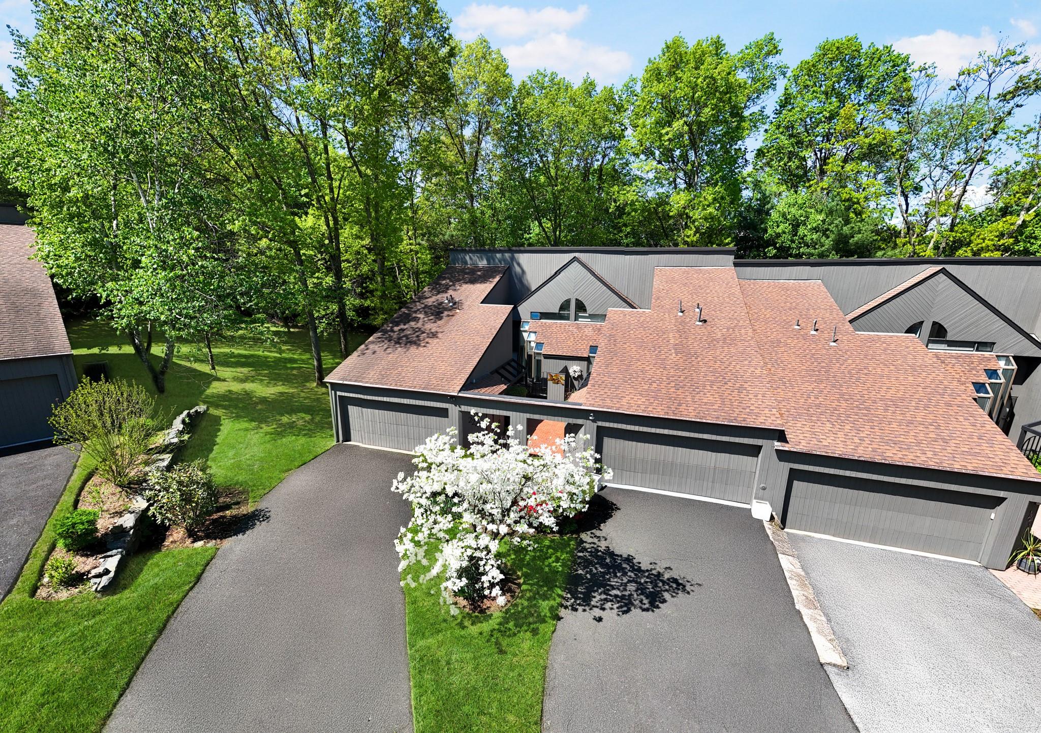 224 Dogwood Lane, Hartsdale, New York image 4