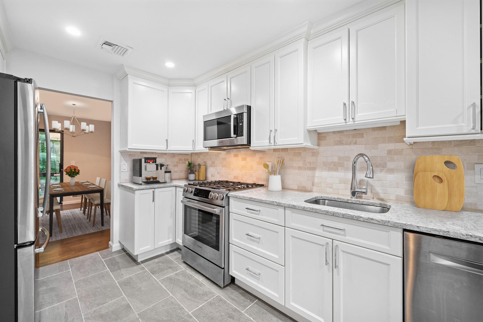 224 Dogwood Lane, Hartsdale, New York image 13
