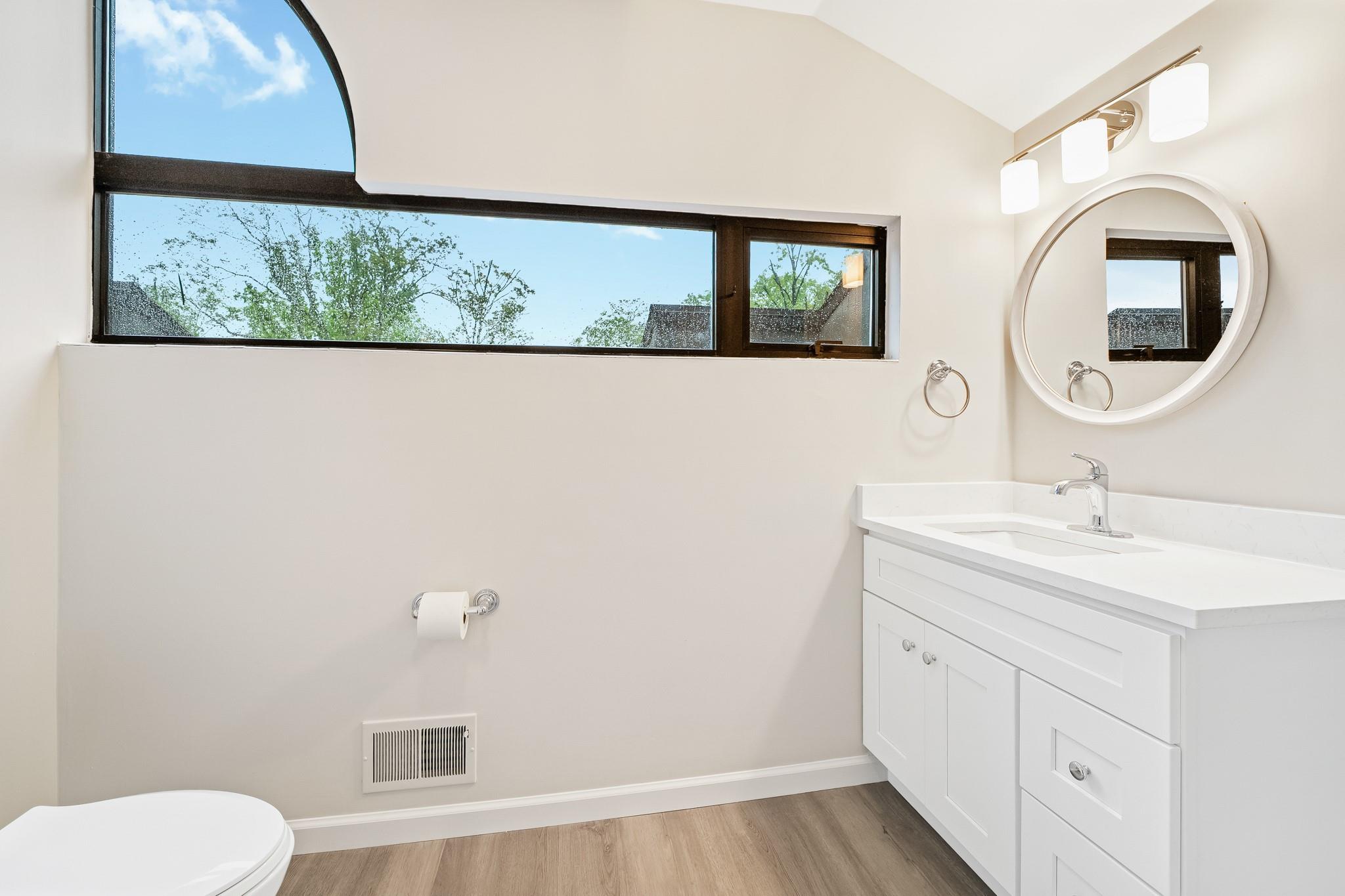 224 Dogwood Lane, Hartsdale, New York image 30