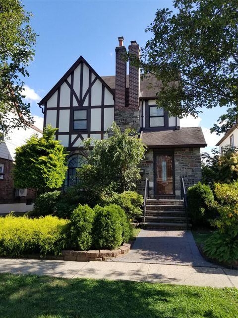209-08 33 Avenue Bayside NY 11361