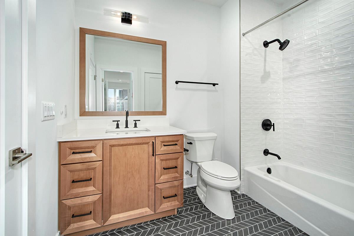 Chappaqua, New York 10514, United States, 2 Bedrooms Bedrooms, ,4 BathroomsBathrooms,Residential,Active,7657