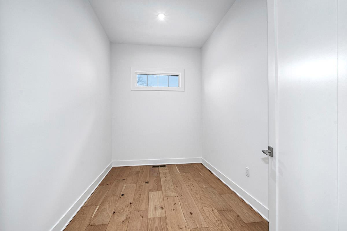 Chappaqua, New York 10514, United States, 2 Bedrooms Bedrooms, ,4 BathroomsBathrooms,Residential,Active,7657