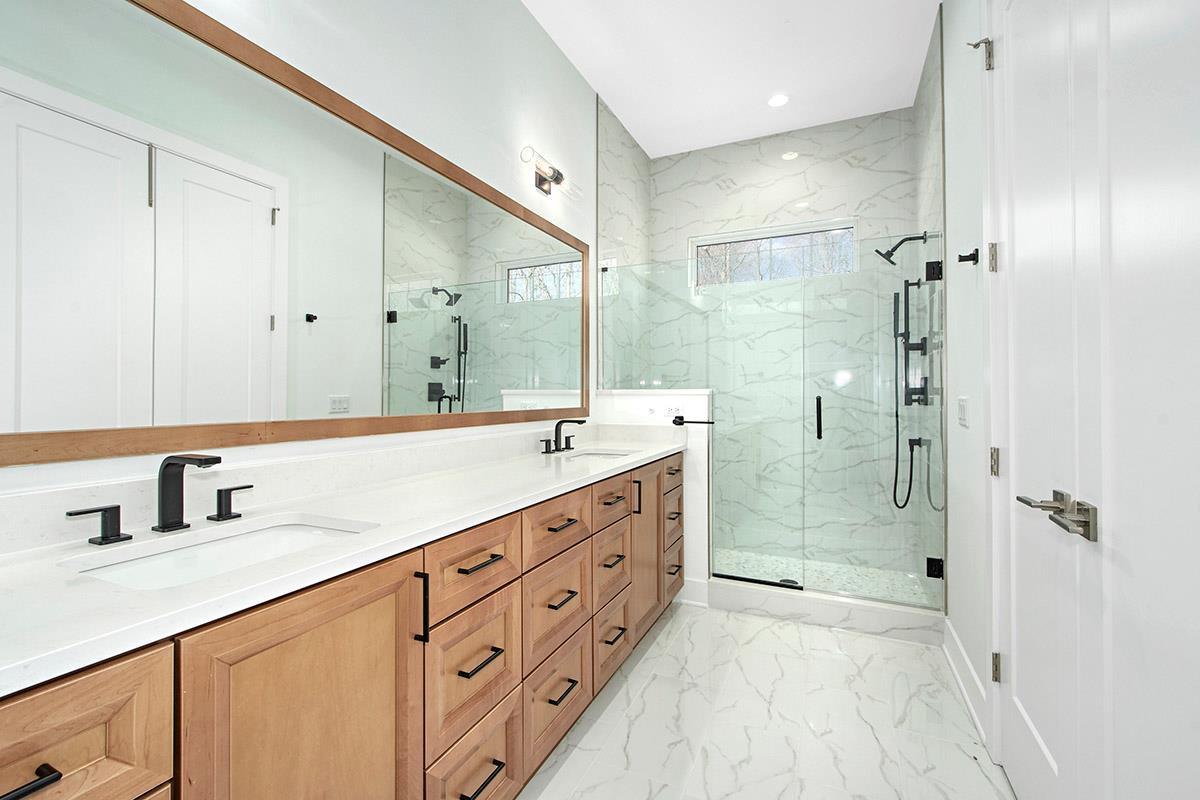 Chappaqua, New York 10514, United States, 2 Bedrooms Bedrooms, ,4 BathroomsBathrooms,Residential,Active,7657