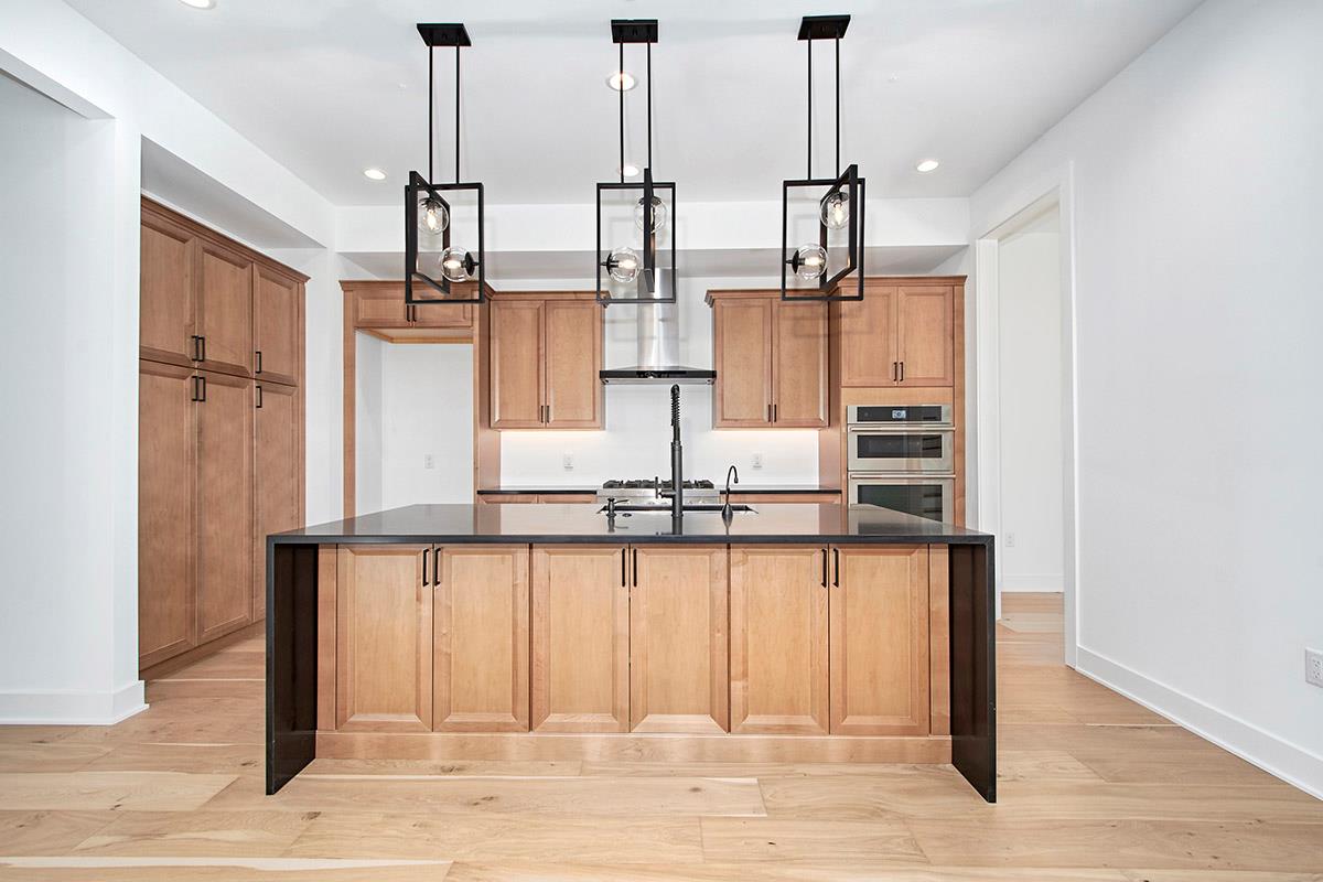 Chappaqua, New York 10514, United States, 2 Bedrooms Bedrooms, ,4 BathroomsBathrooms,Residential,Active,7657