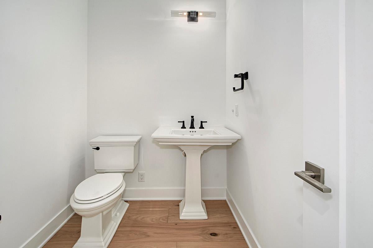 Chappaqua, New York 10514, United States, 2 Bedrooms Bedrooms, ,4 BathroomsBathrooms,Residential,Active,7657