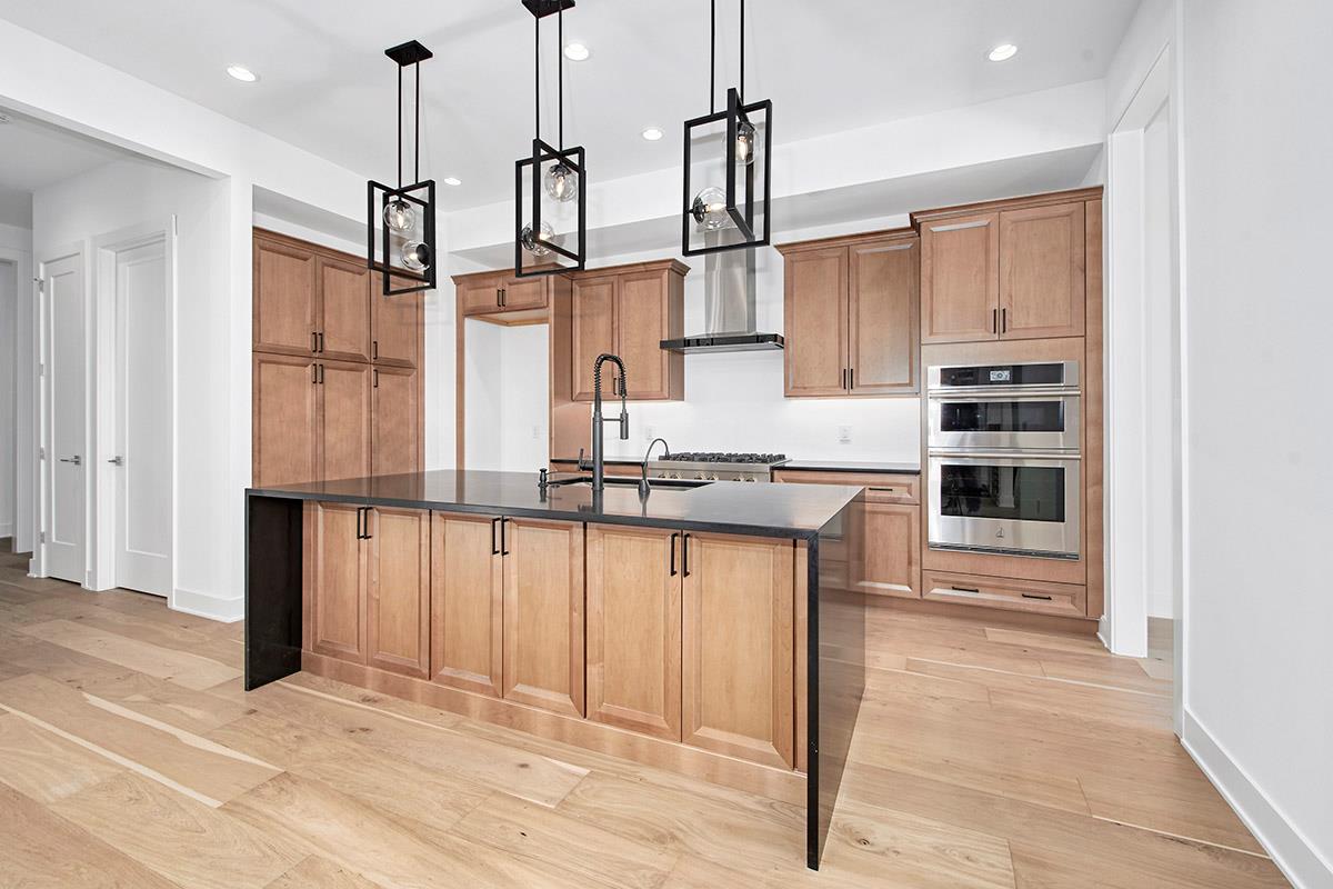 Chappaqua, New York 10514, United States, 2 Bedrooms Bedrooms, ,4 BathroomsBathrooms,Residential,Active,7657