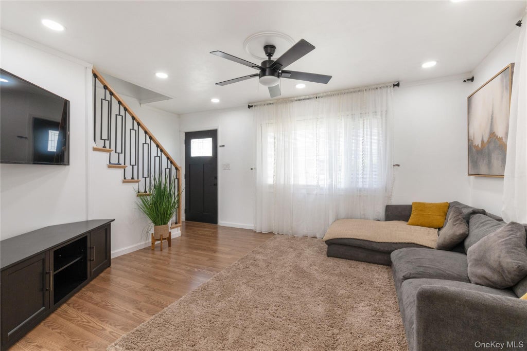 Photo of 175 Arthur Avenue, Floral Park, NY 11001 (MLS # 1016735)