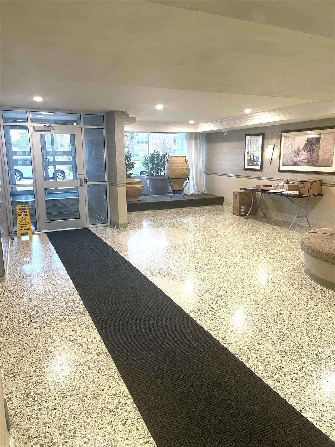211-10 18 Avenue #4K, Bayside, New York image 2