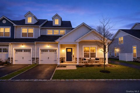 Condo For Sale - 59 Farm Acre Circle<br/> Mount Sinai, NY 11766