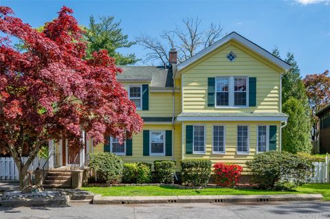 Homes For Sale - 1 Pembroke Street<br/> New Rochelle, NY 10801