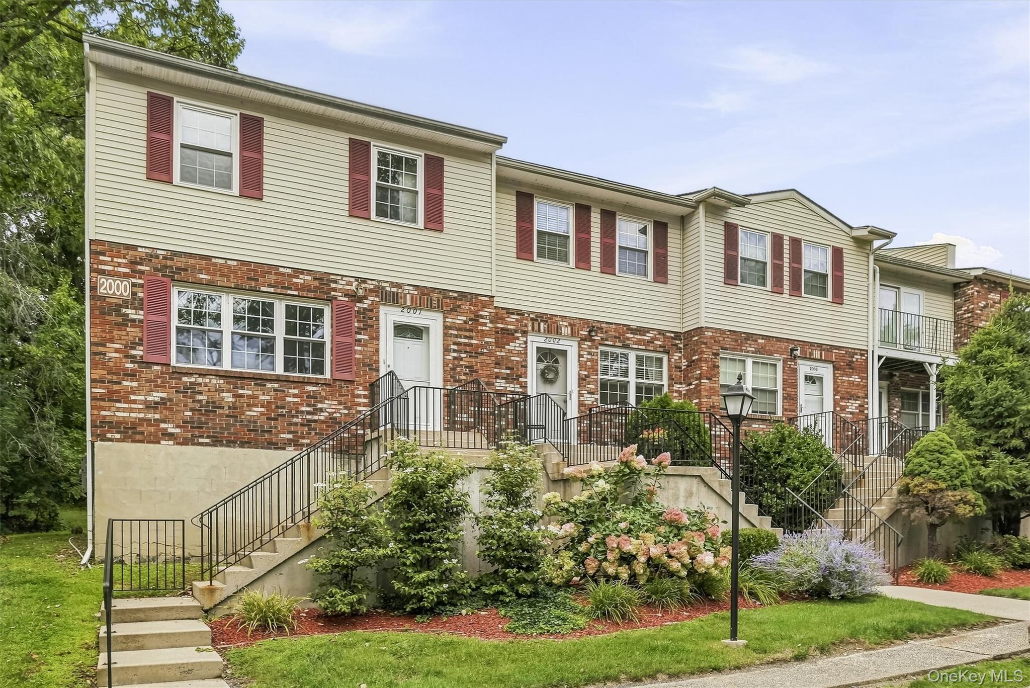 276 Temple Hill Road 2002