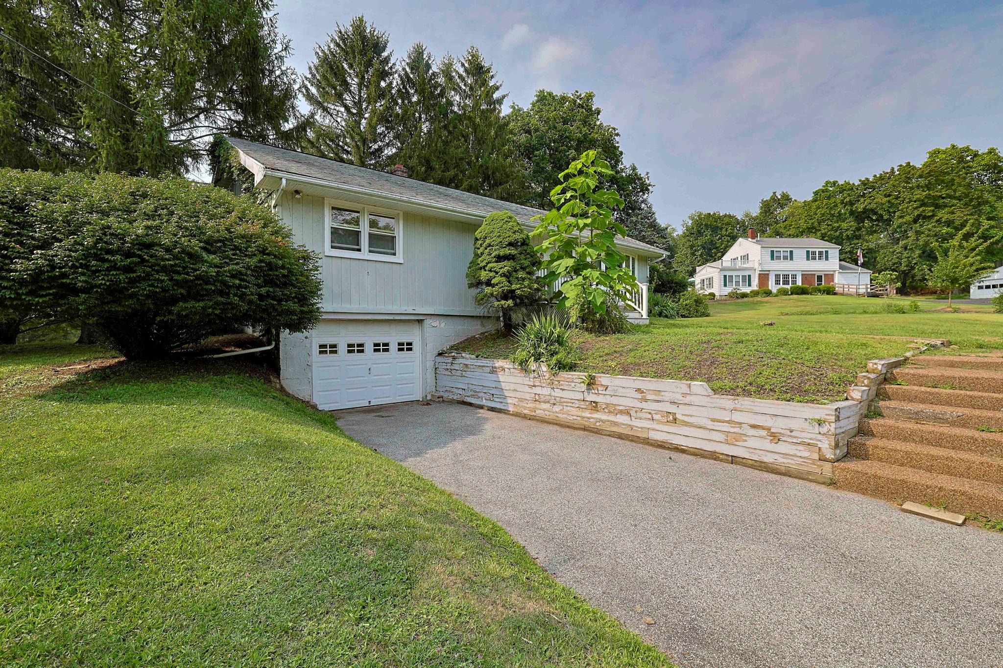 13 White Oak Terrace