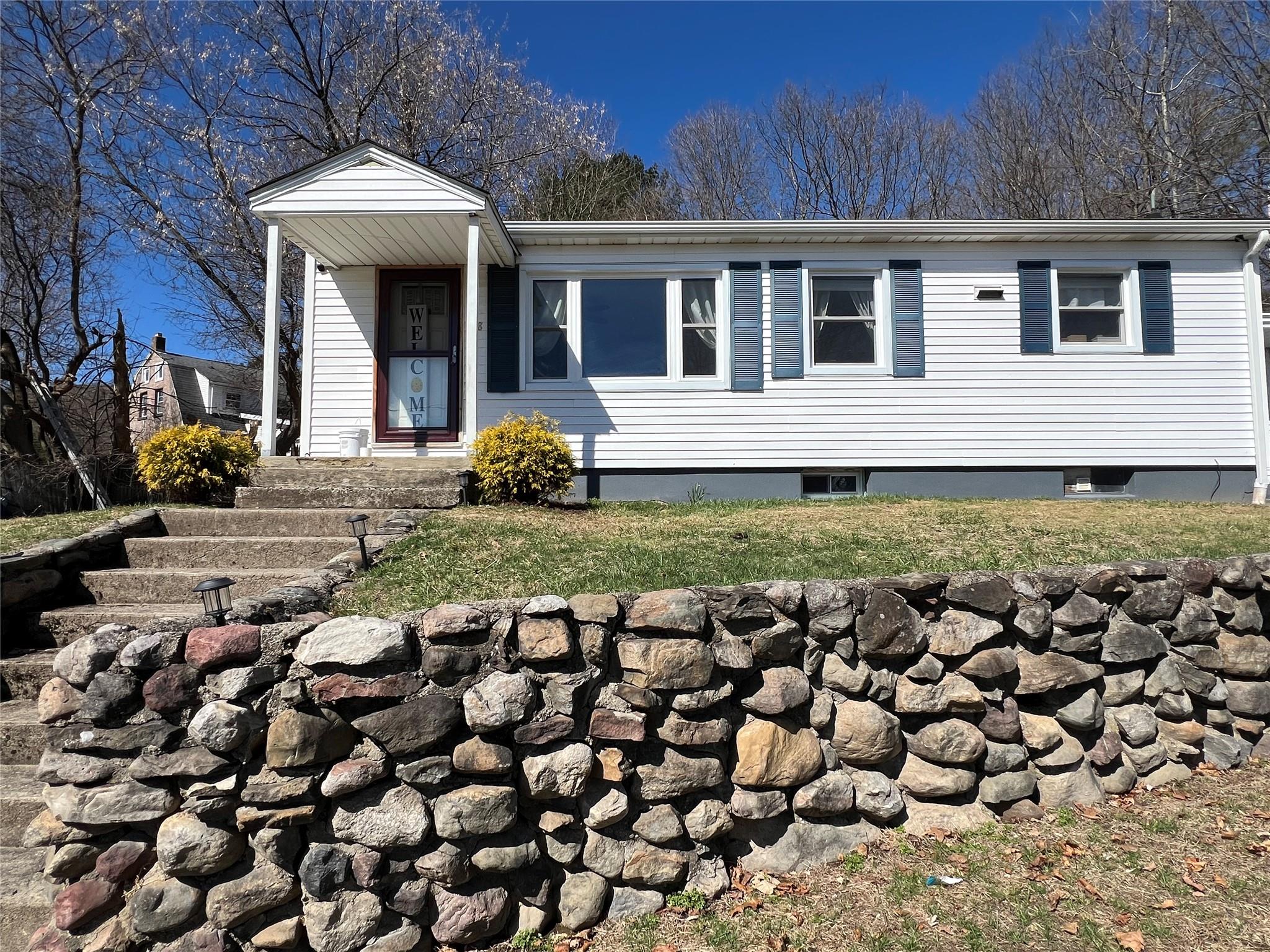 28 Farnum Street, Port Jervis, New York image 17