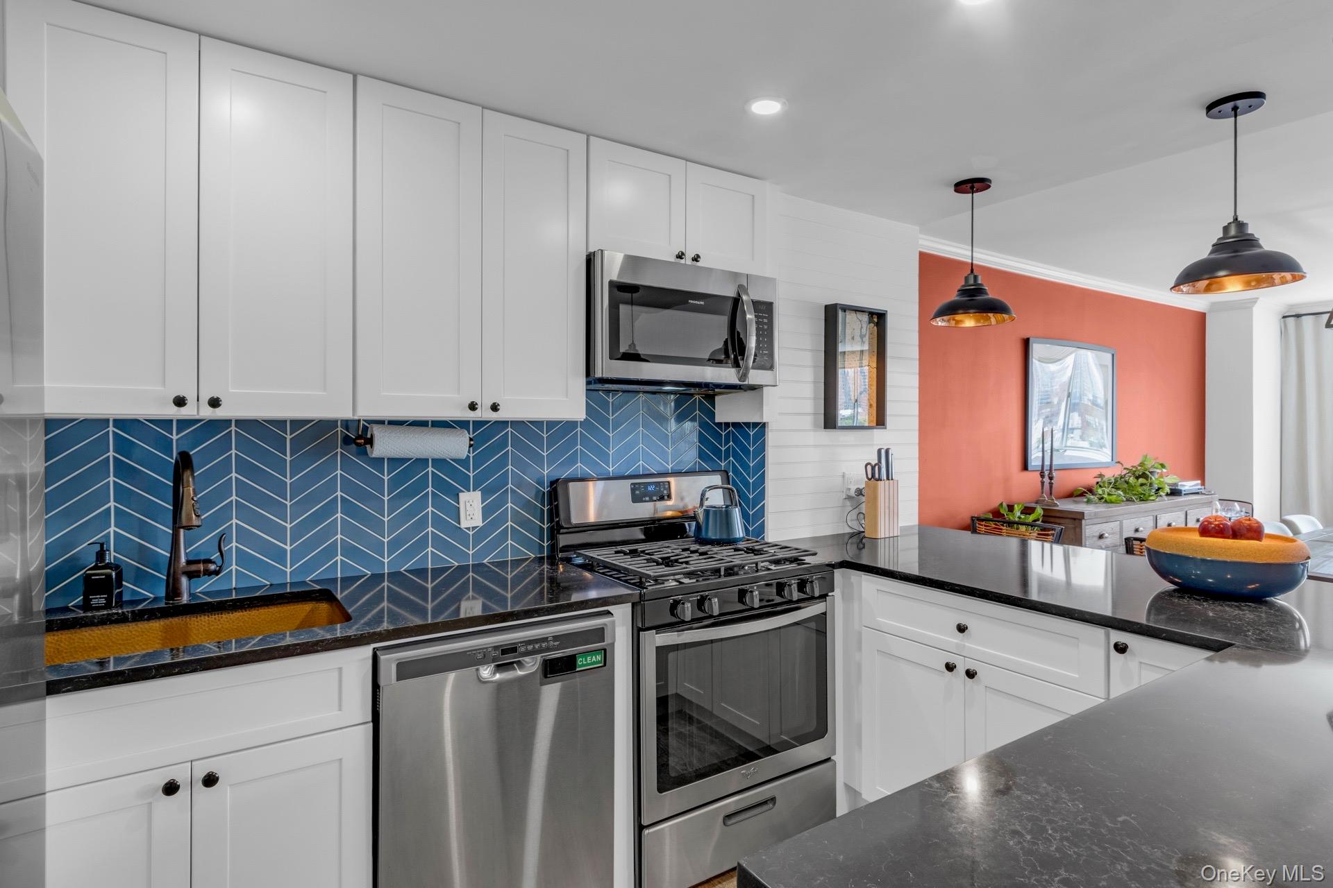 345 E 93rd Street 11DE