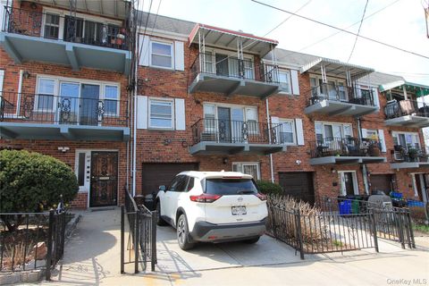 Multifamily For Sale - 58-18 84th Place<br/> Middle Village, NY 11379
