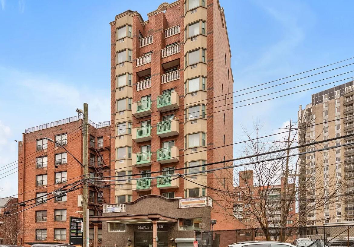Property for Sale at Maple Avenue 2A, Flushing, Queens, NY - Bedrooms: 2 
Bathrooms: 2 
Rooms: 6  - $968,000