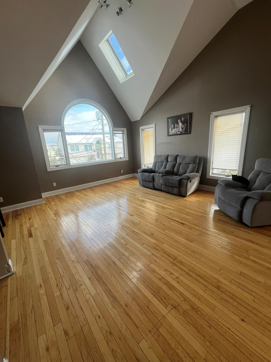 2874 Shore Road, Seaford, New York image 2
